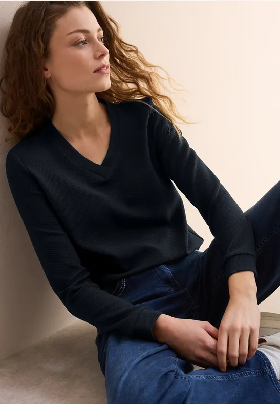 Shirt mit V-Neck