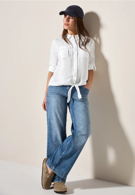 Bluse mit Knoten am Saum